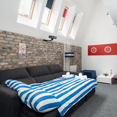 Sleepway - Marina Apartamento